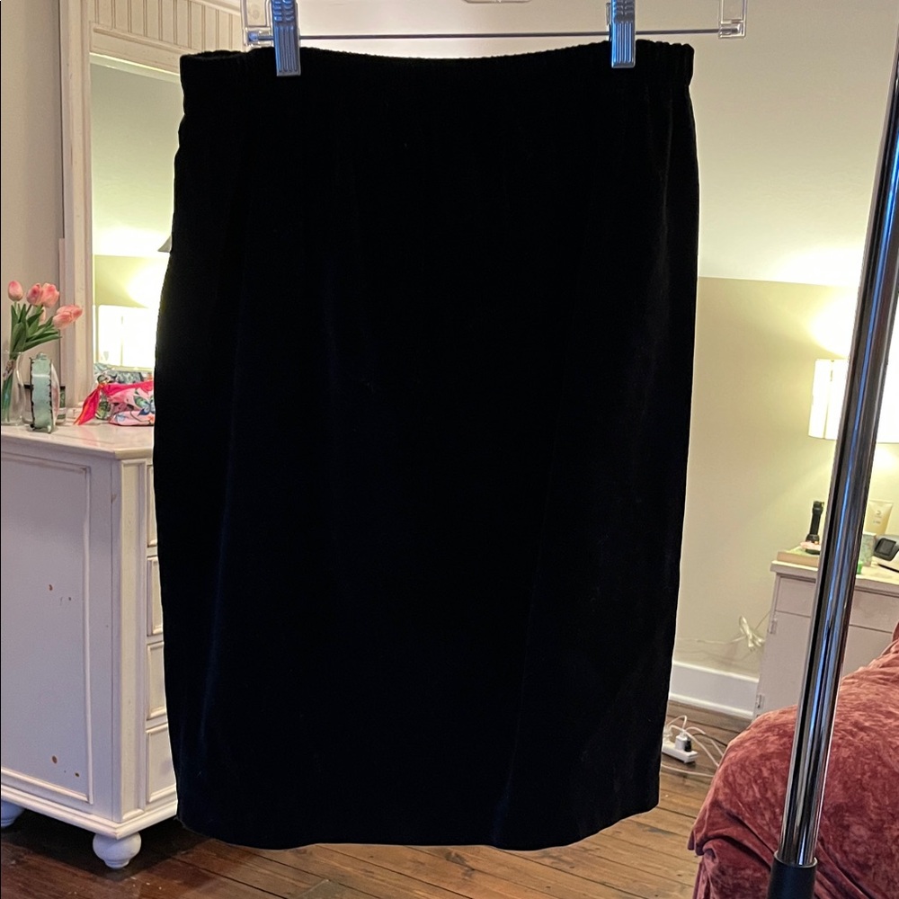 Elegant Black Velvet Skirt